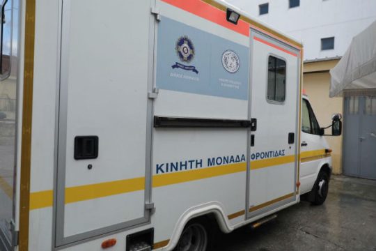 Δ. Αθηναίων: Κινητή Μονάδα Φροντίδας για άστεγους και άπορους