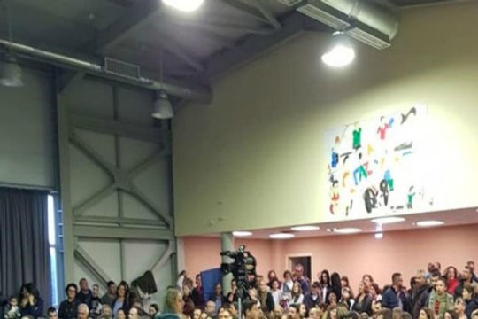 Ηράκλειο: Τραυματίστηκαν παιδιά από σπασμένη λάμπα σε εκδήλωση