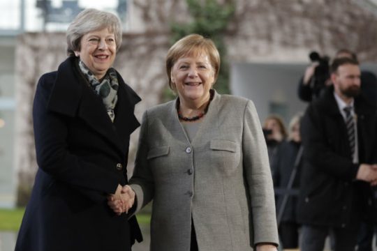 «Όχι» και από την Μέρκελ σε επαναδιαπραγμάτευση του Brexit