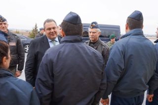 Οι αντιφάσεις του Πάνου