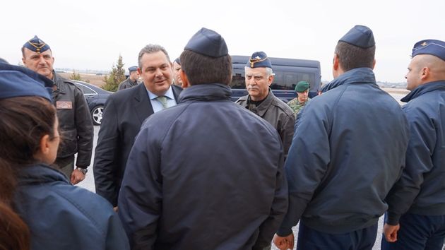 Οι αντιφάσεις του Πάνου