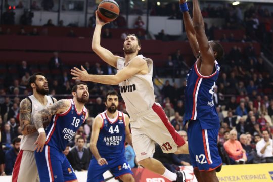 Κράτησε την έδρα του κόντρα στην Εφές