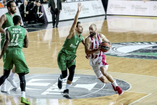 Οδυνηρή ήττα εκτός προγράμματος για τον Ολυμπιακό