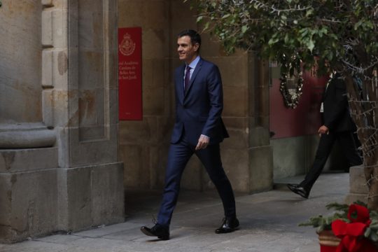 «Θερμή» υποδοχή στον Πέδρο Σάντσεθ στην Καταλονία