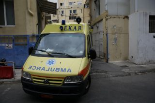 Πέθανε ο άνδρας που βρέθηκε μαχαιρωμένος στα Σεπόλια