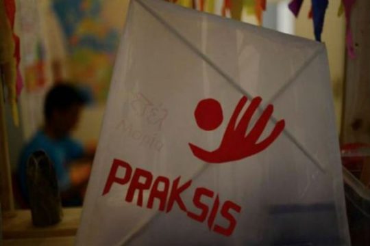 Αναστέλλει τις δομές ασυνόδευτων ανηλίκων η Praksis