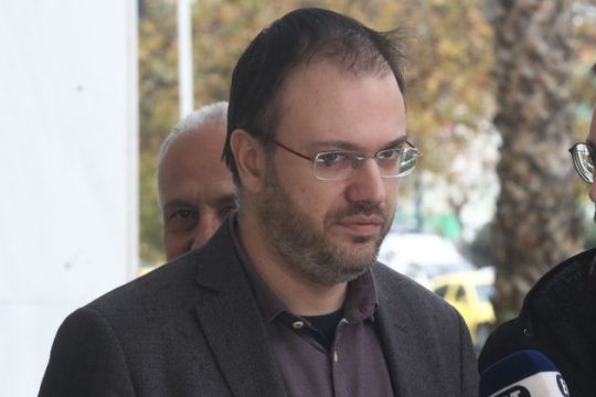Κομματική πειθαρχία για τις Πρέσπες βάζει το ΚΙΝ.ΑΛΛ.