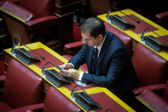Και με τις Πρέσπες και με τη Ν.Δ.