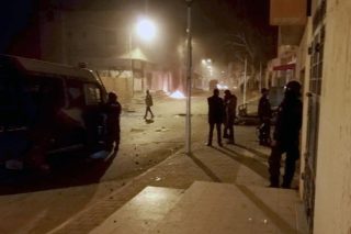 Η Τυνησία ξανά στις φλόγες