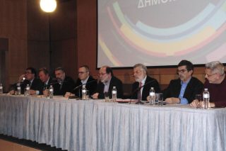 Απειλή για τη δημοκρατία η συγκέντρωση στον Τύπο και το μονοπώλιο στη διανομή