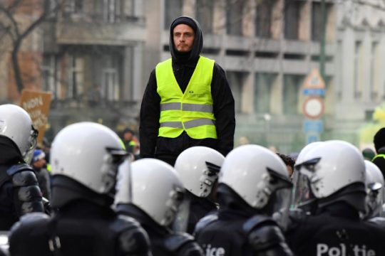«Κιτρίνισαν» Βέλγιο και Ολλανδία