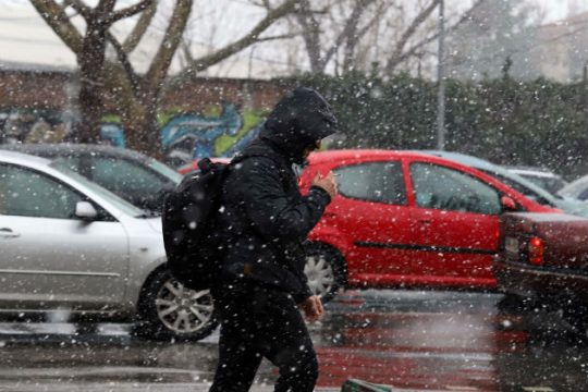 Με κακοκαιρία η έλευση του νέου χρόνου