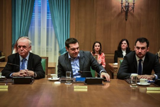 Πρόσληψη 15.000 εκπαιδευτικών αποφάσισε το υπουργικό