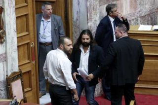Τεκμήριο ενοχής Μιχαλολιάκου η επιστροφή Μπαρμπαρούση