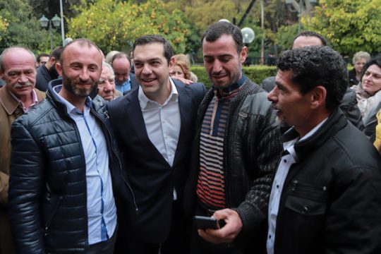 Εσωσαν κόσμο στο Μάτι και παίρνουν τιμητικά την ελληνική υπηκοότητα