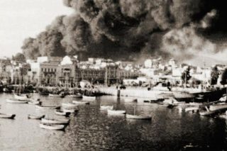 Οταν οι Σύμμαχοι σκόρπισαν τον θάνατο στον Πειραιά
