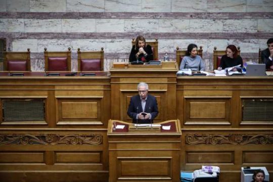 Η νύχτα της τροπολογίας για την Παιδεία στη Βουλή