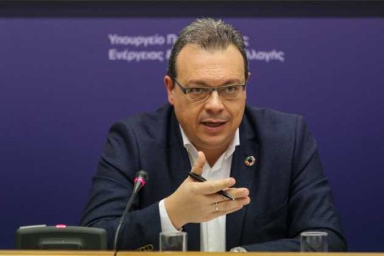 Διατήρηση για 40 χρόνια των αυθαίρετων κτισμάτων στα δάση