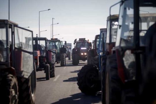 Ξαναβγαίνουν τα τρακτέρ στο οδικό δίκτυο με μεγάλη λίστα αιτημάτων