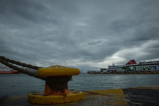 Το ΣτΕ «παγώνει» έργα της Cosco στο λιμάνι