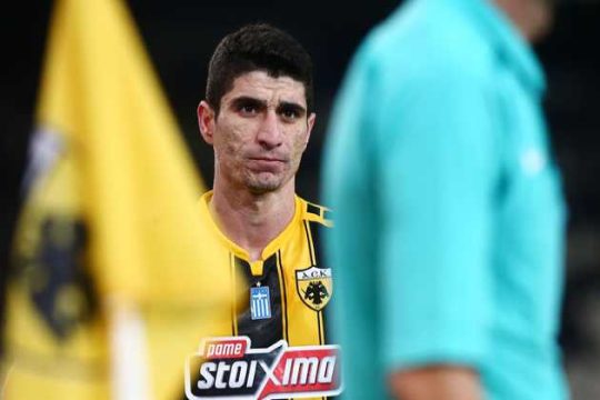 Ζορίζεται η ΑΕΚ αλλά μένει ως έχει