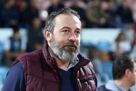 Το ψάχνει μόνος του