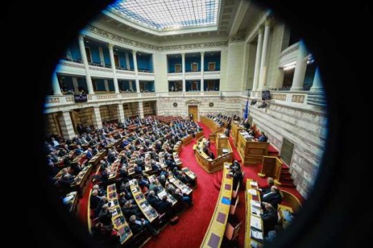 «Η Ολομέλεια νομοθετεί»… ακόμη και αν η επιτροπή καταψηφίζει