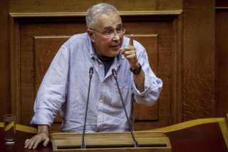 Το σταυρόλεξο της νέας κοινοβουλευτικής πλειοψηφίας χωρίς τον Πάνο Καμμένο
