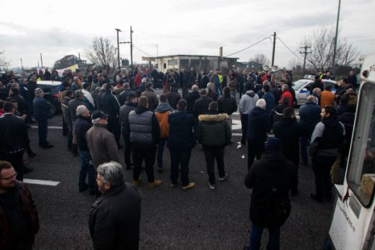 Συσκέπτονται οι αγρότες, κάλεσμα για διάλογο από την κυβέρνηση