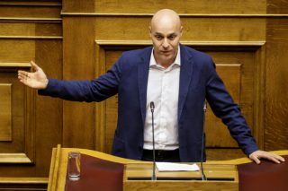 Αιχμές κατά του Γ. Αμυρά