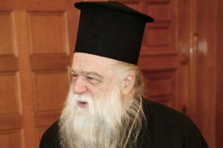 Αμετανόητος ο Αμβρόσιος για το «φτύστε τους»