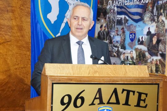 Κάλεσμα Αποστολάκη για ενότητα και εθνική συνεννόηση