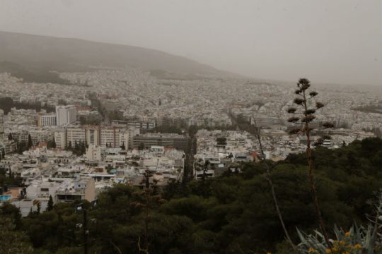 Άστατος καιρός και σκόνη