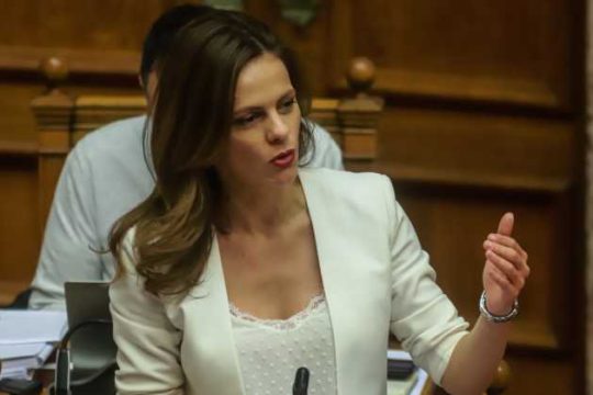 Τα 635 ευρώ αναμένεται να προσεγγίσει ο κατώτατος μισθός