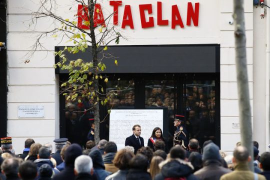 Έκλεψαν το έργο του Μπάνκσι για τα θύματα του Μπατακλάν