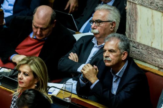 Ο Δανέλλης συνυπογράφει ερώτηση με βουλευτές του ΣΥΡΙΖΑ για το μεταφορικό ισοδύναμο