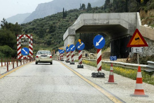Κυκλοφοριακές ρυθμίσεις στην Κορίνθου- Πατρών λόγω κακοκαιρίας
