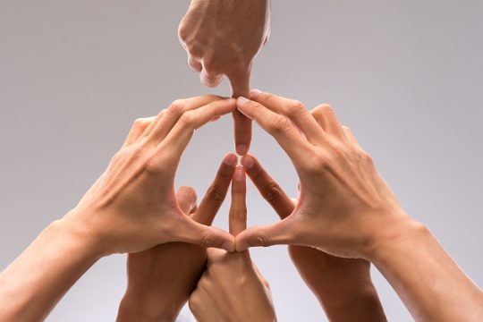 H ισχύς εν τη ειρήνη