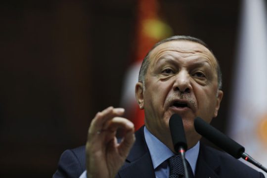 Η Τουρκία με την πλάτη στον τοίχο