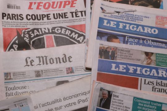 Γαλλικές εφημερίδες αυξάνουν την τιμή τους