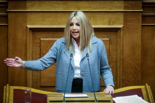 Διέγραψε Θεοχαρόπουλο, κρατά ανοιχτή την πόρτα στη ΔΗΜΑΡ
