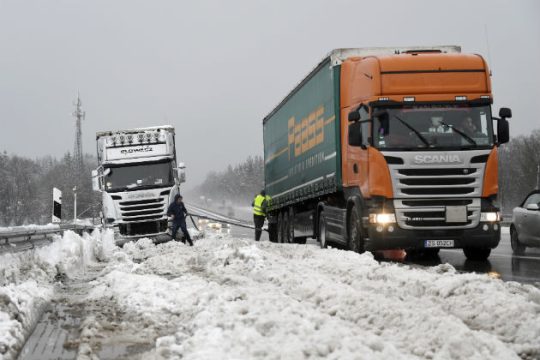 Νεκροί και σοβαρά προβλήματα λόγω κακοκαιρίας σε Αυστρία-Γερμανία