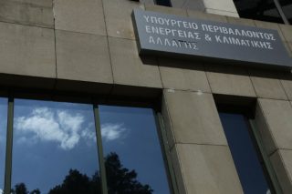 Προγράμματα εργασίας σε 56 δήμους και 37 υπηρεσίες