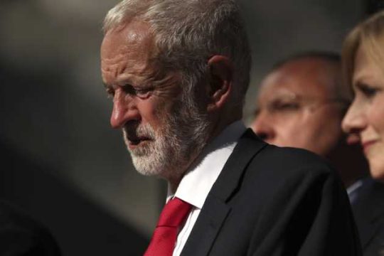 Brexit, σοσιαλισμός και τα διλήμματα του Κόρμπιν