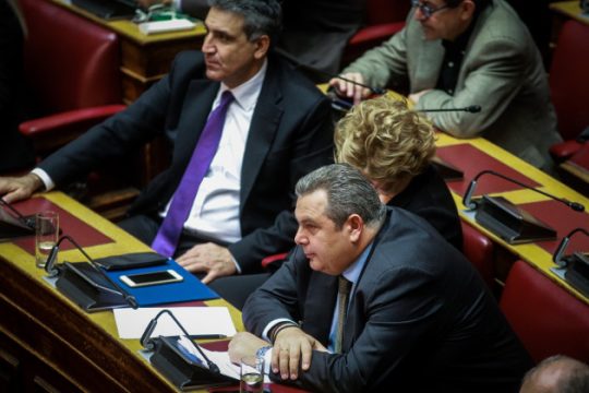 «Ο Τσίπρας μας πούλησε, άρα θα πίνουμε γκαζόζα στη Βουλή»