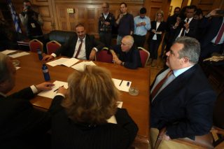 Χτύπησε κι άλλη αναβολή