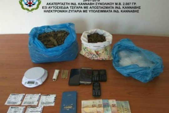 Ηράκλειο: Συνελήφθησαν στο λιμάνι μεταφέροντας κάνναβη