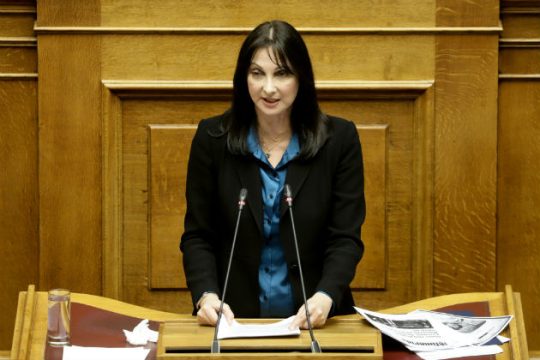 Κουντουρά: «Η θετική ψήφος είναι πραγματικά πατριωτική στάση»