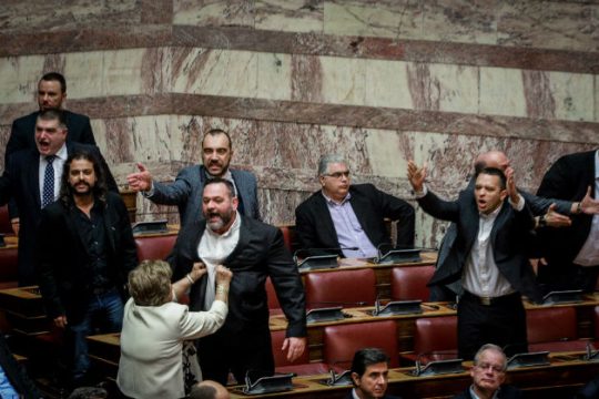 Χρυσαυγίτικες αθλιότητες μέχρι την τελευταία στιγμή