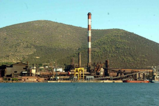 Τη Δευτέρα η καθοριστική συνάντηση της ΔΕΗ με τη ΛΑΡΚΟ